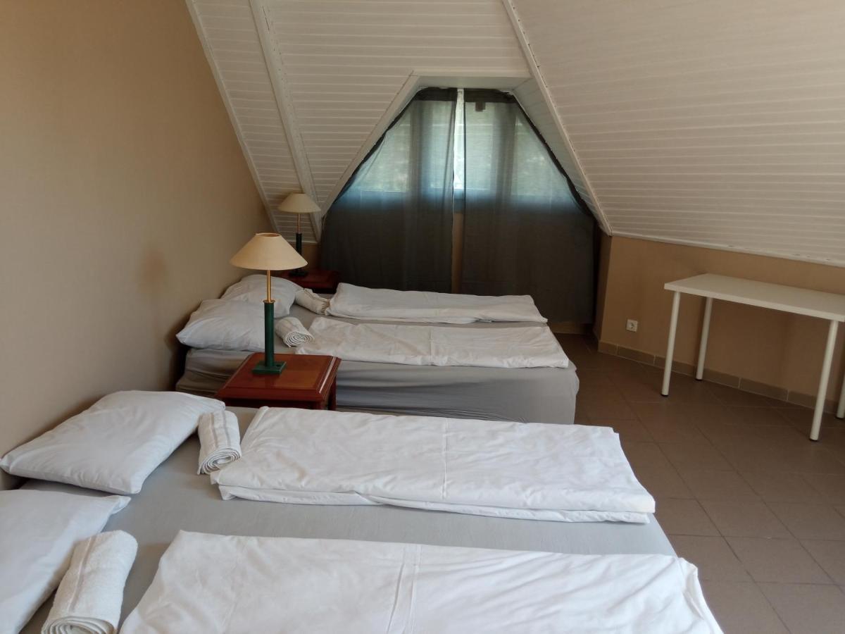 Retro Hotel Merid 扎马迪 外观 照片