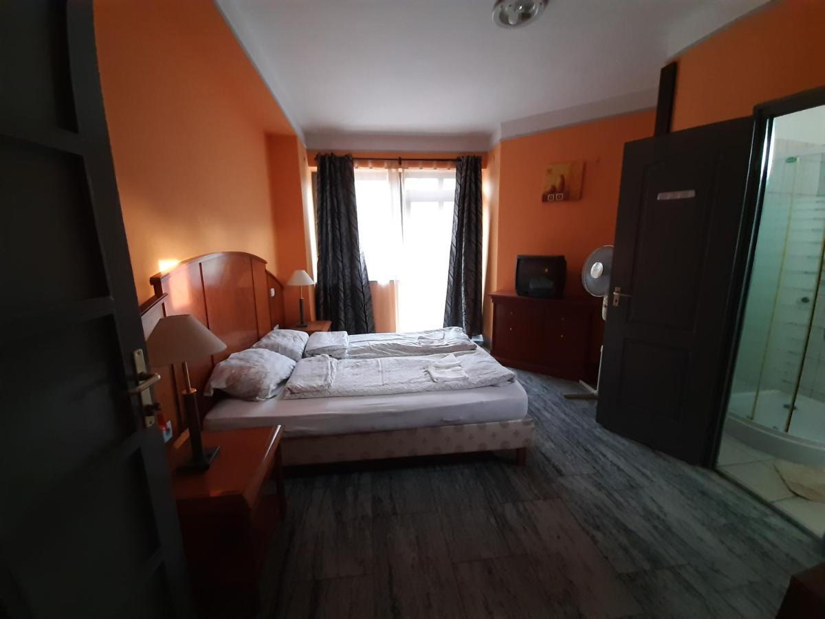 Retro Hotel Merid 扎马迪 外观 照片